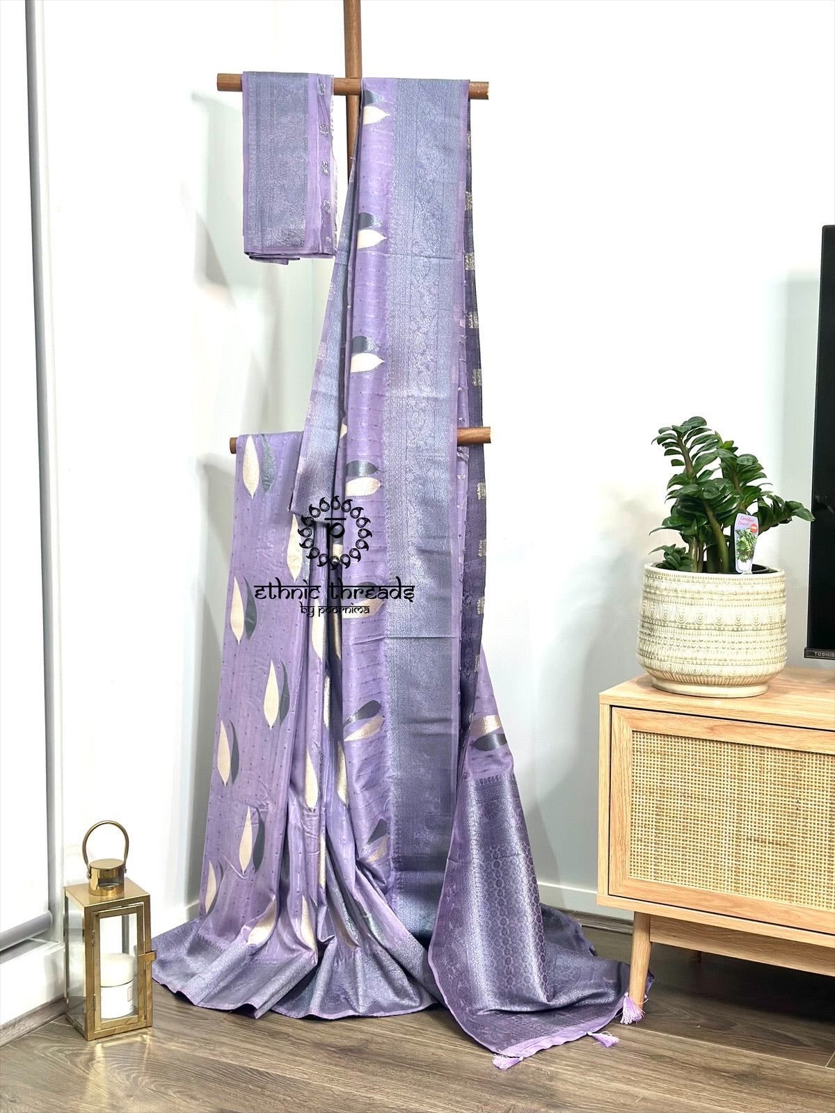 Banarasi Crepe Saree with Zari Borders