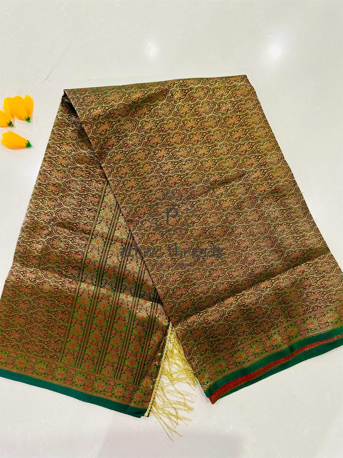 JARI SHAWL/ POONADAI/ GUEST OF HONOUR SHAWL
