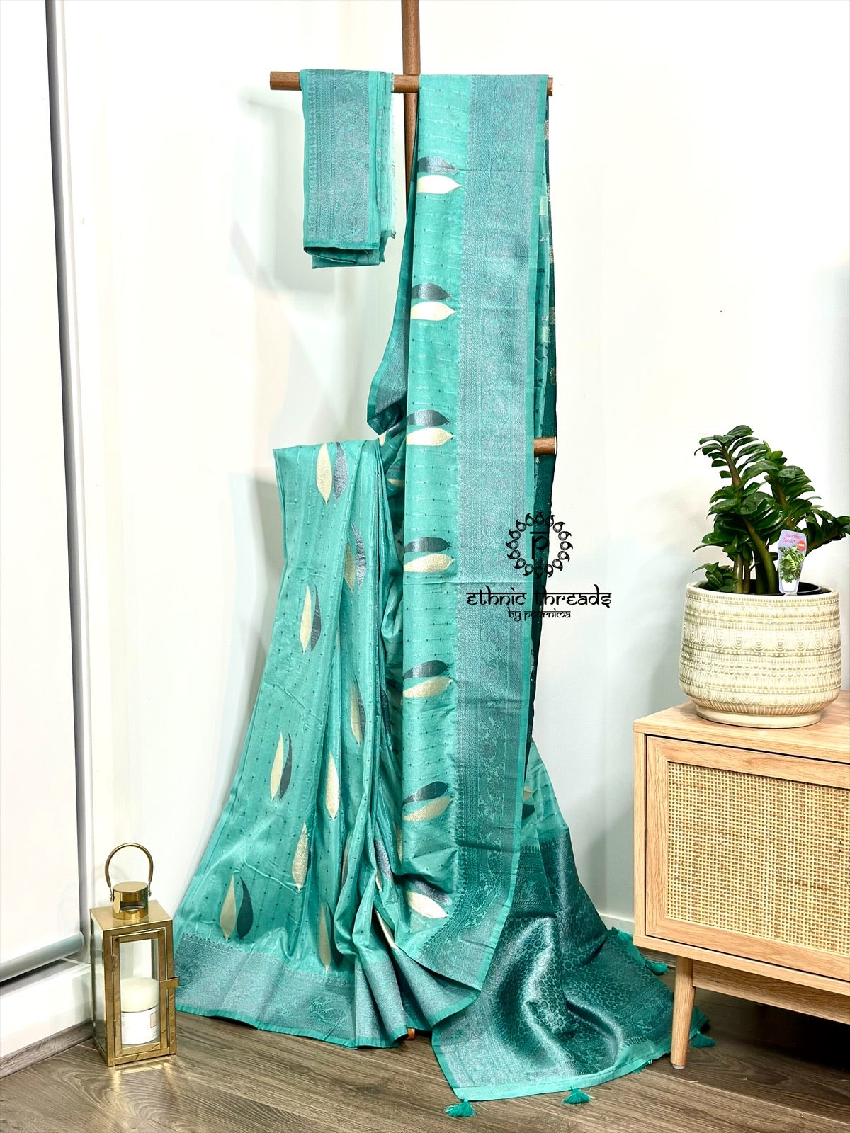 Banarasi Crepe Saree with Zari Borders