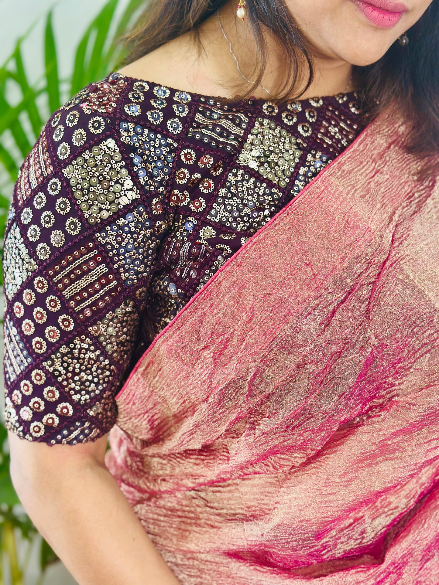 Crush Tissue Saree( Blouse not included)