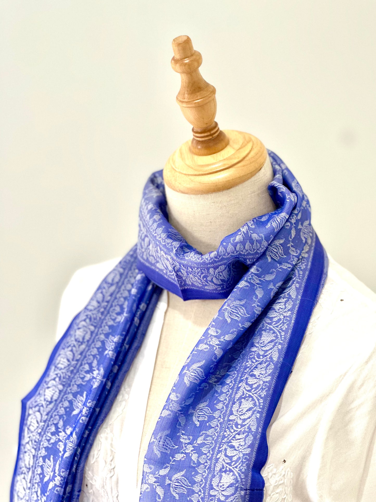 WOMEN'S STOLE / SCARF - SILVER BLUE