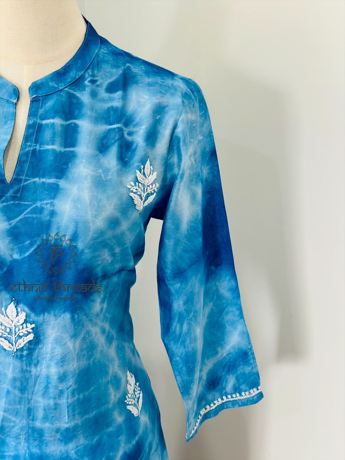 Chikankari Long Kurta In Tie-Dyed - Blue