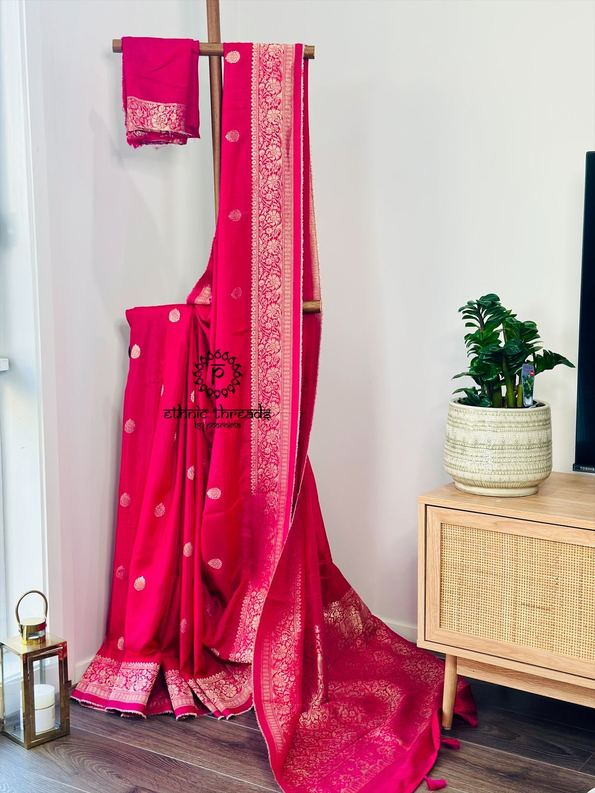 Banarasi Semi Silk Sarees with Antique Zari Border