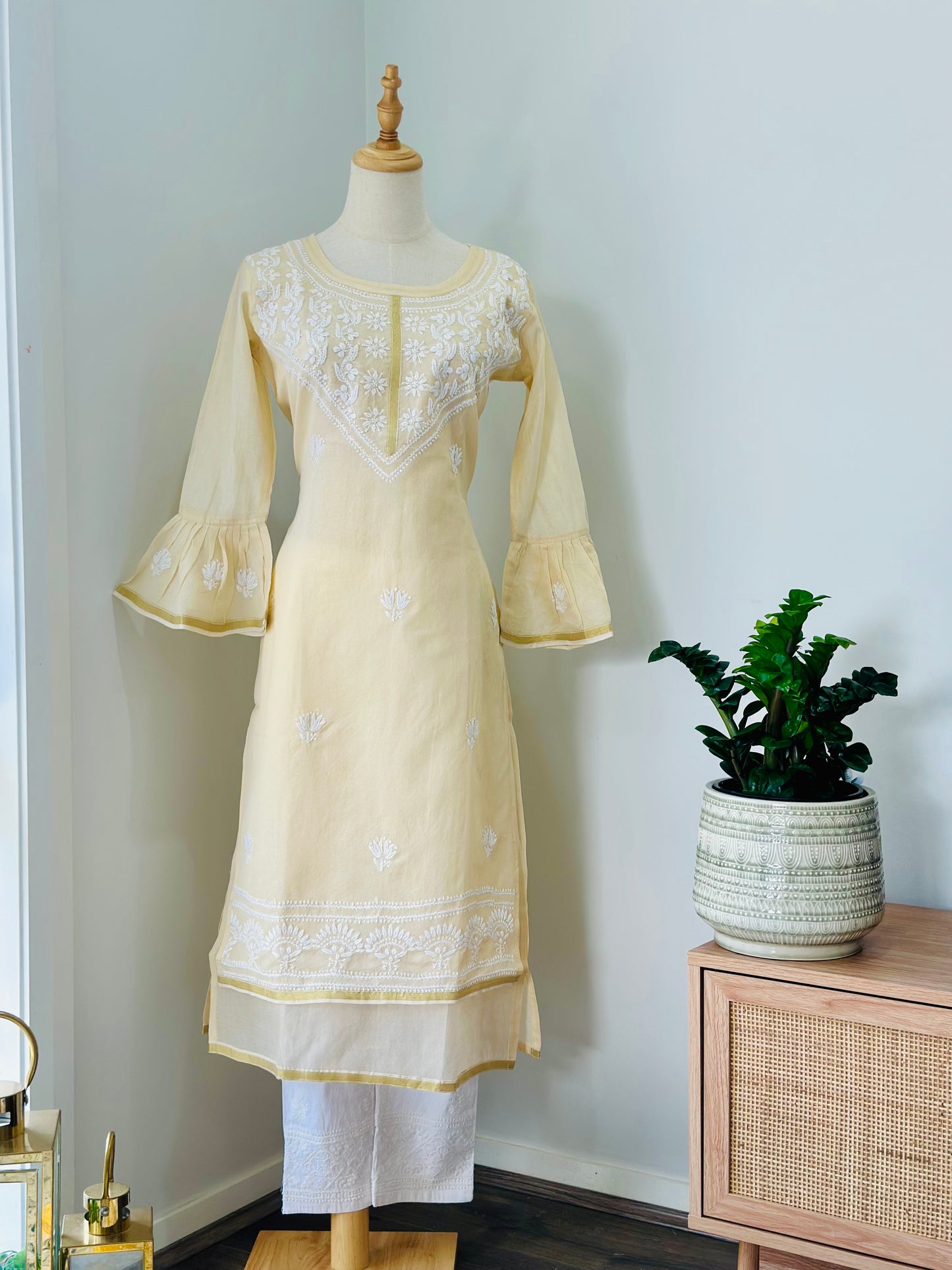 Chikankari Long Kurta In Cotton - Cream