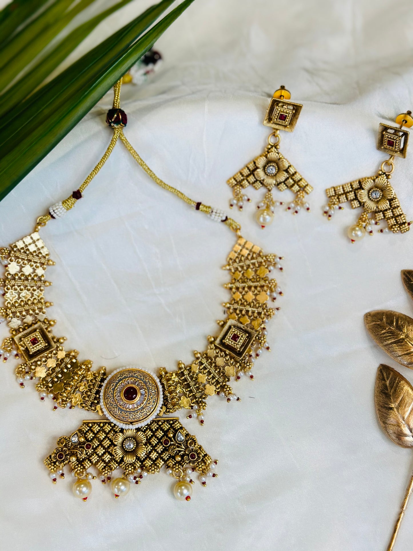 Antique Matt Gold Meenakari Necklace Set