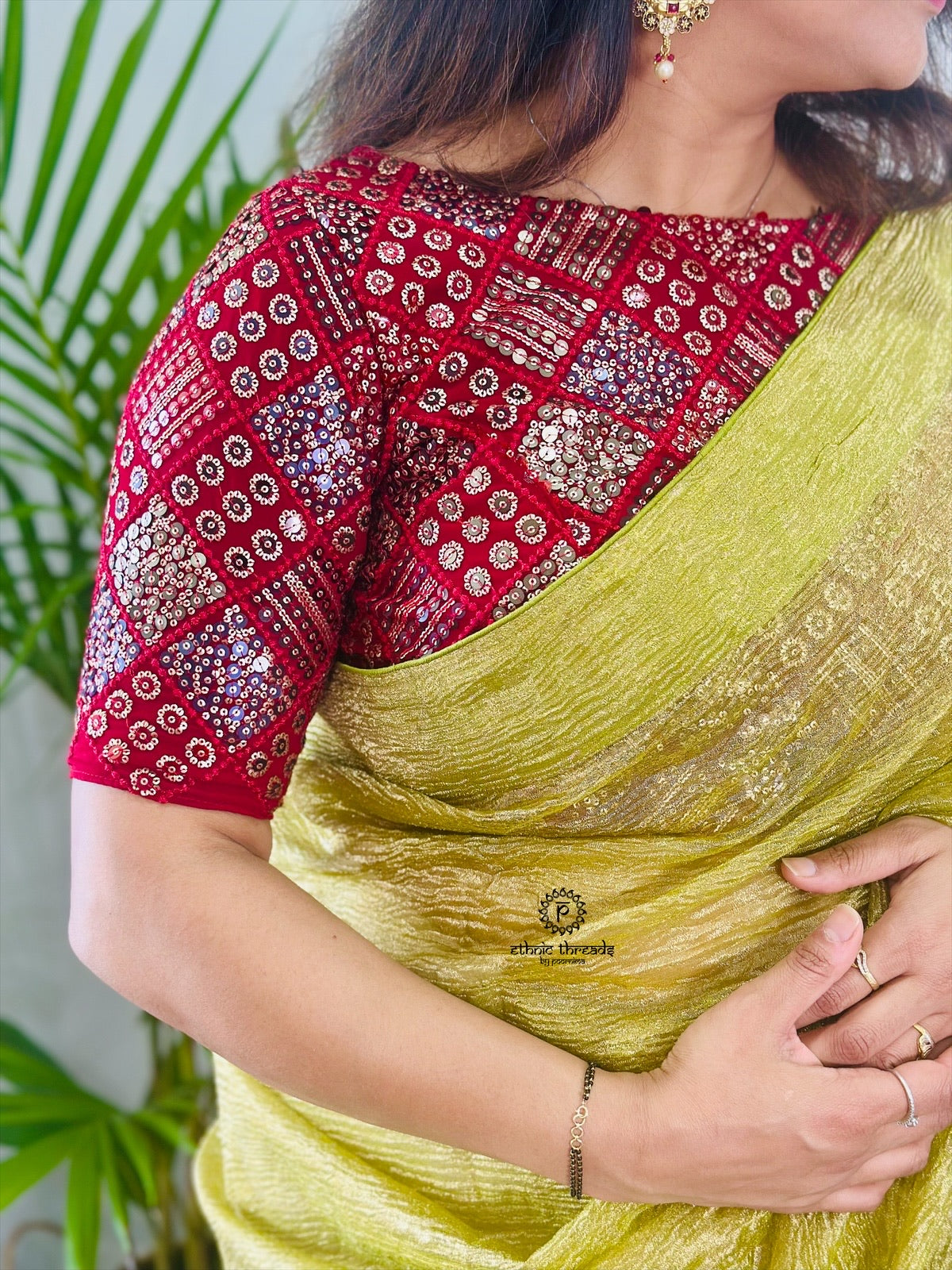 Crush Tissue Saree( Blouse not included)