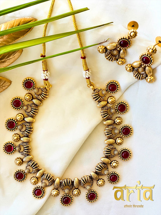 Antique Matt Gold Necklace Set with Precious Stones- Ruby