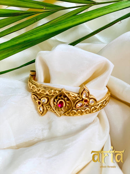 Antique Gold Kundan Bracelets - Openable