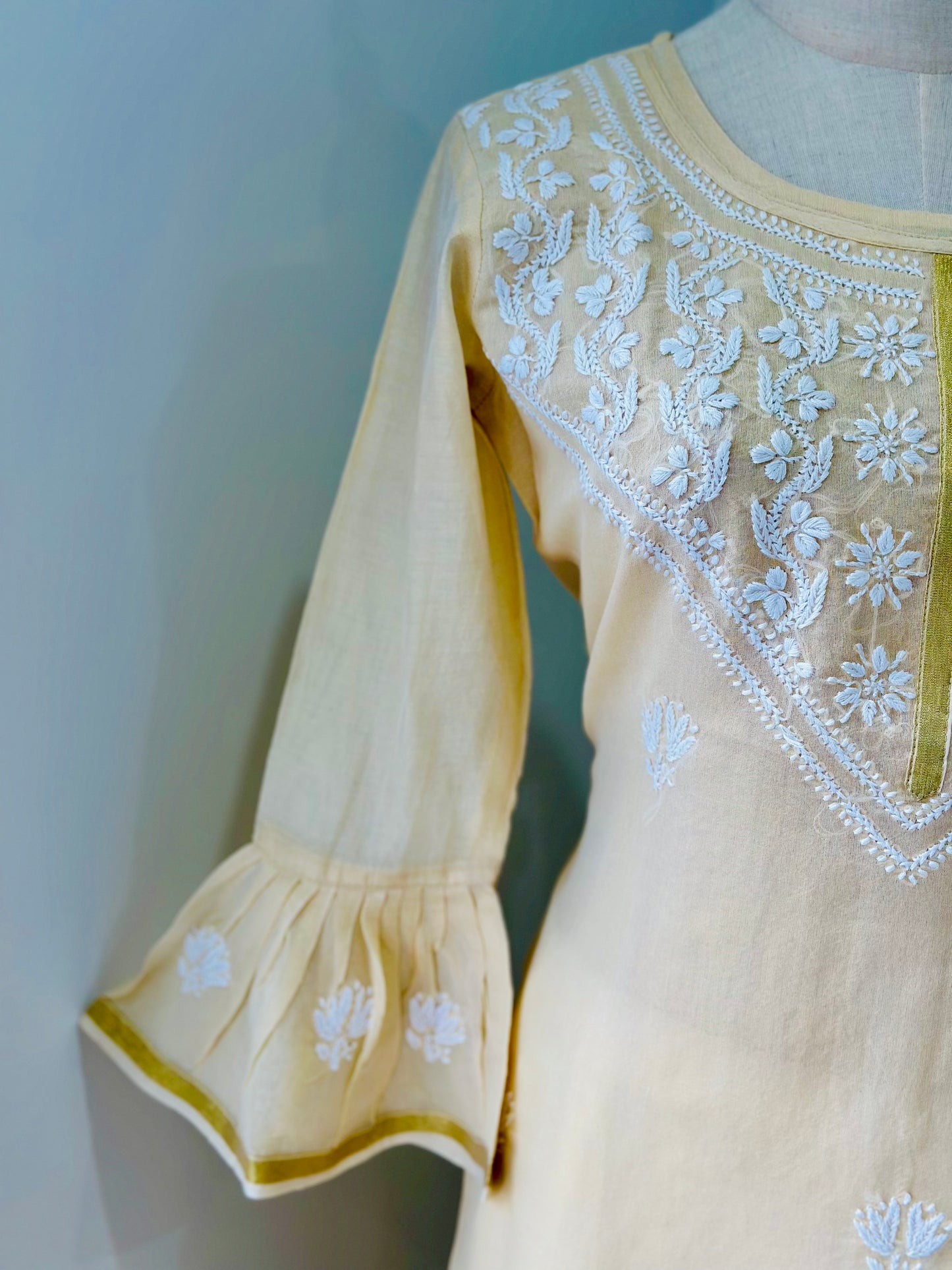 Chikankari Long Kurta In Cotton - Cream