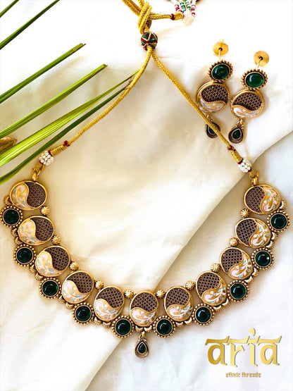 Antique Matt Gold Meenakari Necklace Set with Precious Stones- Emerald Stones