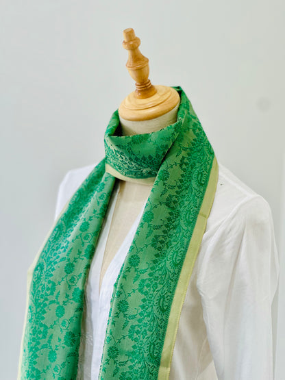 WOMEN'S STOLE / SCARF - LEAF GREEN