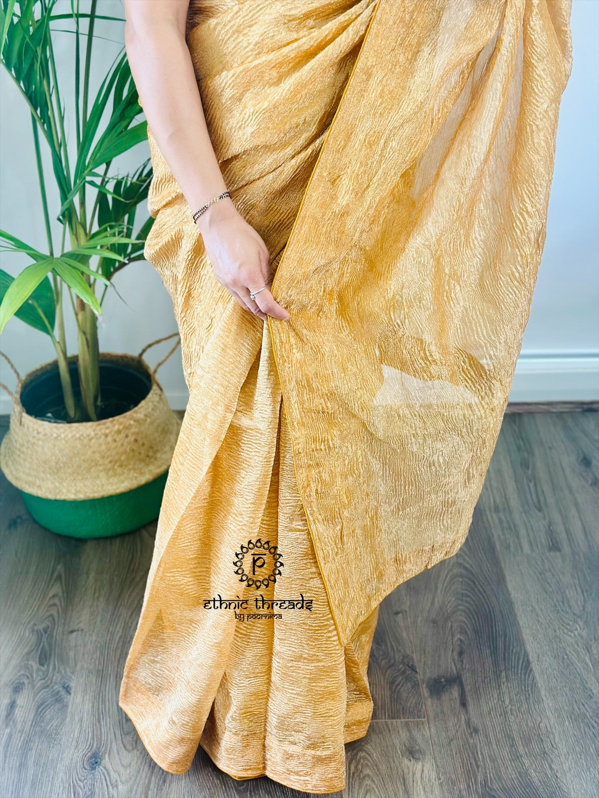 Crush Tissue Saree( Blouse not included)